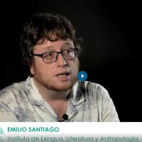 Emilio Santiago durante su intervención en el vídeo