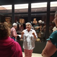 Varias comisarias de la exposición CONVIVIUM en el Museo Arqueológico ofrecen dos visitas guiadas al personal técnico del CCHS