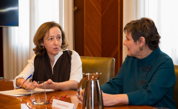 La presidenta del CSIC y la secretaria General de Inclusión durante la reunión / Vinca Page (CSIC)