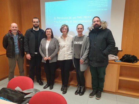 Sesión dedicada a las fake news con investigadores del Instituto de Filosofía